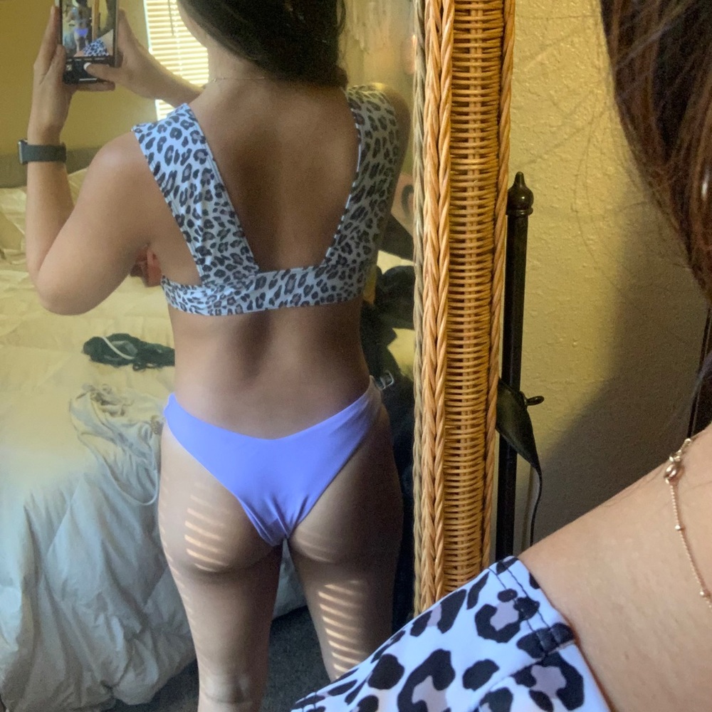 Cute bikini set - Picture 2 of 2